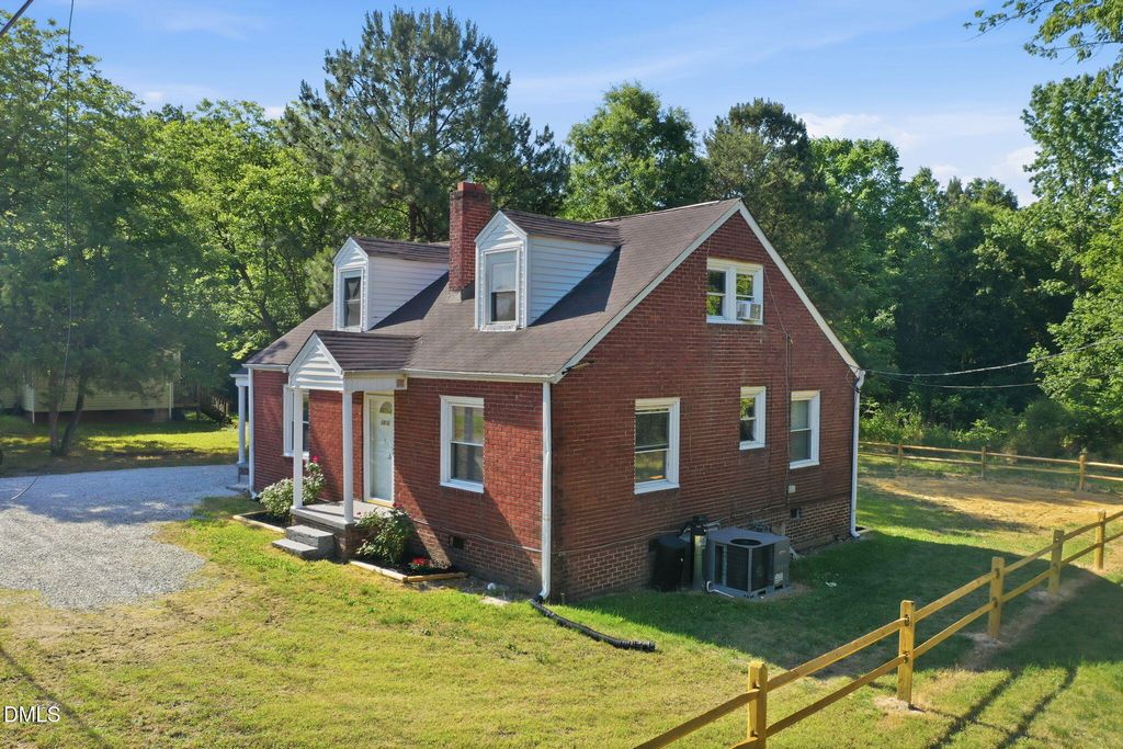 1410 Sharpe Road, Burlington, NC 27217
