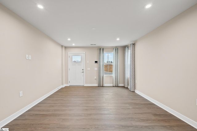 1253 Balsa Tree Drive, Spartanburg, SC 29306