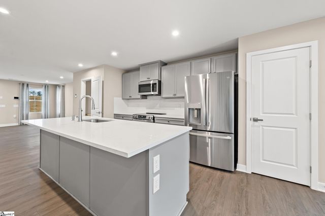 1253 Balsa Tree Drive, Spartanburg, SC 29306