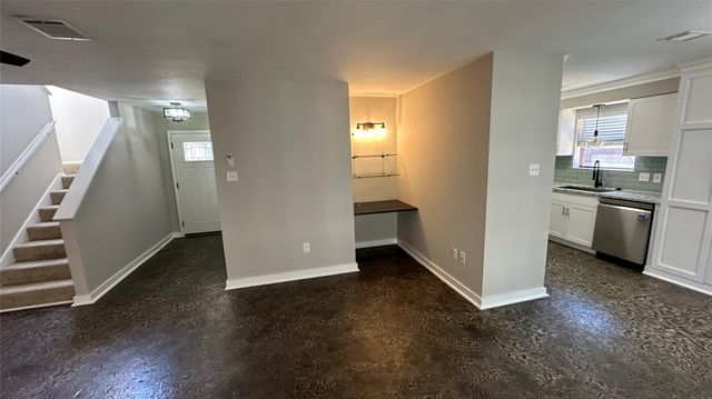 2 W Mistybreeze Circle, Spring, TX 77381