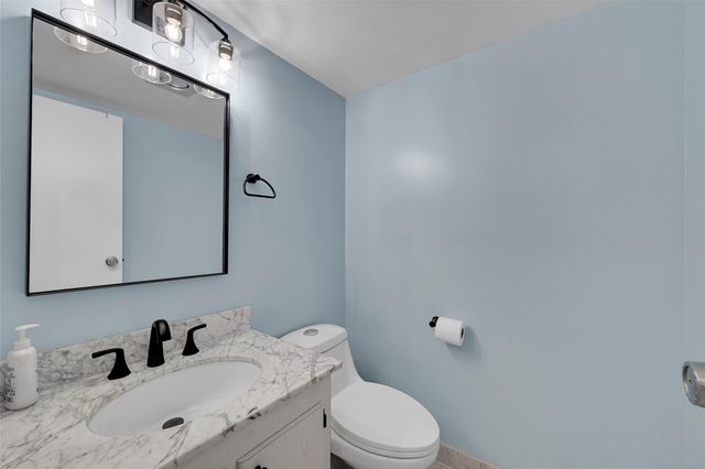 2301 S Ocean Drive 1006, Hollywood, FL 33019