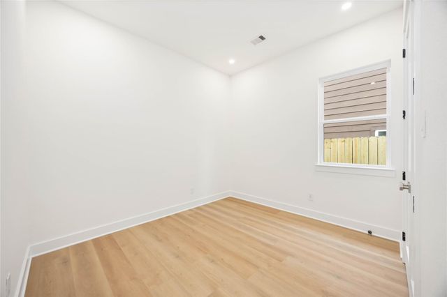 422 E 41 Street, Houston, TX 77022