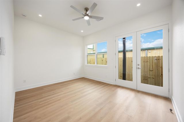 422 E 41 Street, Houston, TX 77022