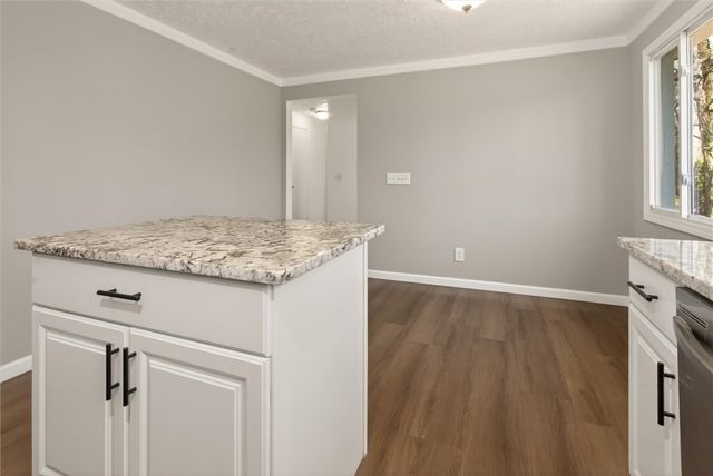 639 Ironwood Circle, Webster, NY 14580