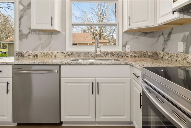 639 Ironwood Circle, Webster, NY 14580