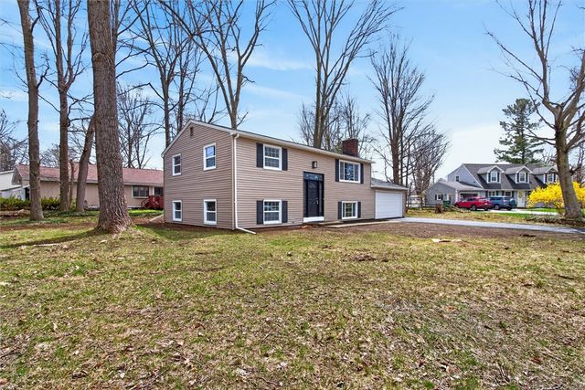 639 Ironwood Circle, Webster, NY 14580