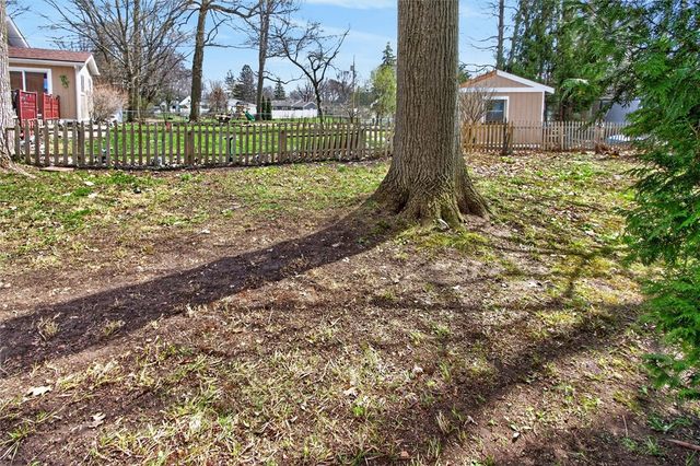 639 Ironwood Circle, Webster, NY 14580