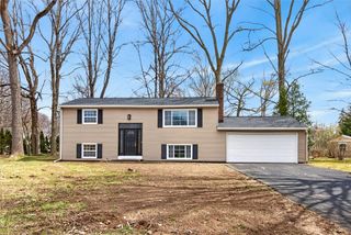 639 Ironwood Circle, Webster, NY 14580