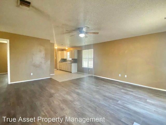 Package Property, Lubbock, TX 79406