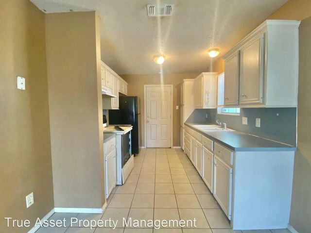 Package Property, Lubbock, TX 79406