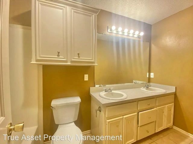 Package Property, Lubbock, TX 79406