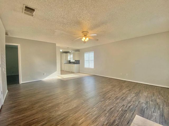 Package Property, Lubbock, TX 79406