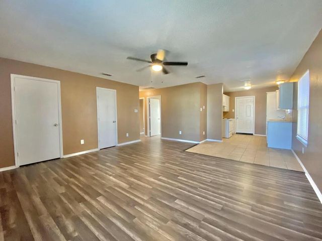 Package Property, Lubbock, TX 79406