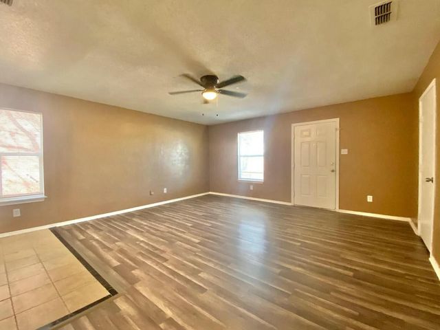 Package Property, Lubbock, TX 79406