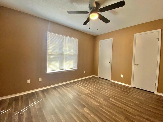 Package Property, Lubbock, TX 79406