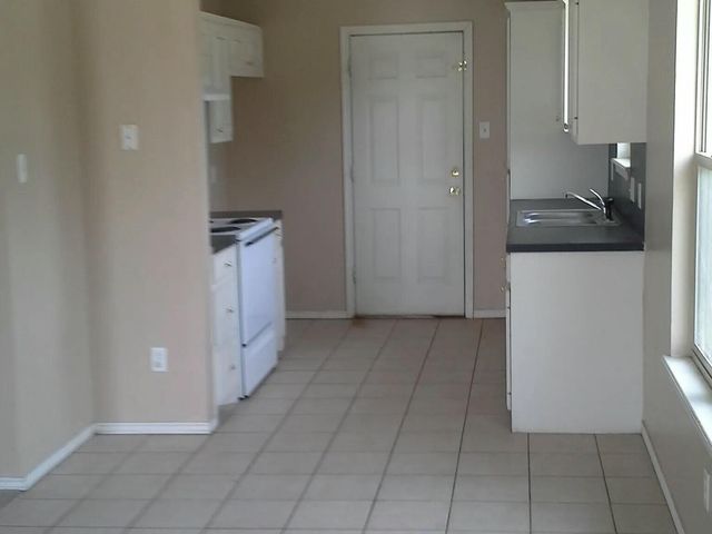 Package Property, Lubbock, TX 79406