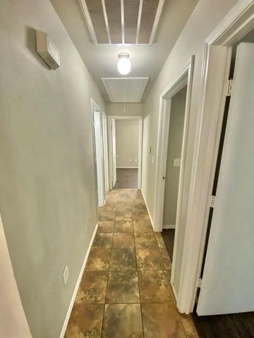 Package Property, Lubbock, TX 79406