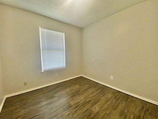 Package Property, Lubbock, TX 79406