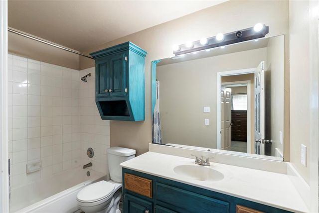 4350 Deer Crossing, Edmond, OK 73025