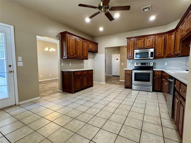 4350 Deer Crossing, Edmond, OK 73025