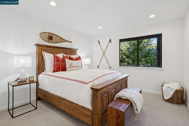 70 70 Exeter Ln, Pleasant Hill, CA 94523