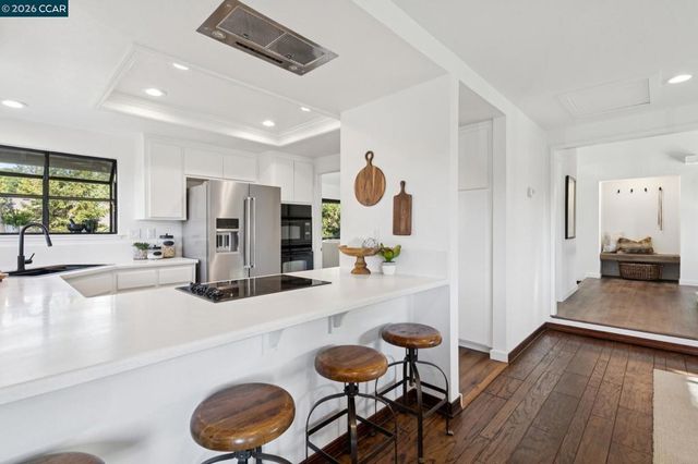 70 70 Exeter Ln, Pleasant Hill, CA 94523