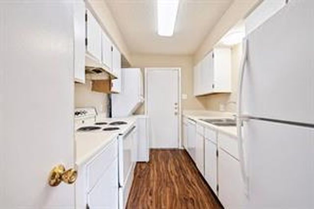 301 Craddock Ave C, San Marcos, TX 78666