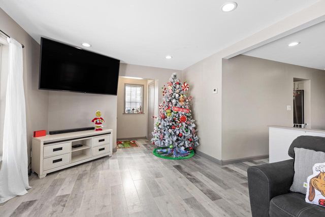 2839 S 46th STREET, Milwaukee, WI 53219