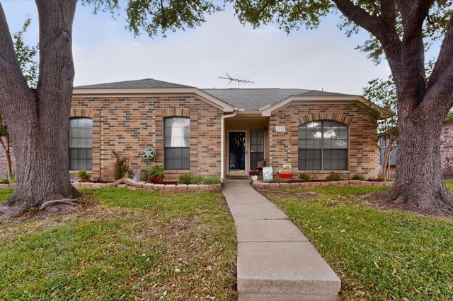1917 Village Creek Drive, Garland, TX 75040