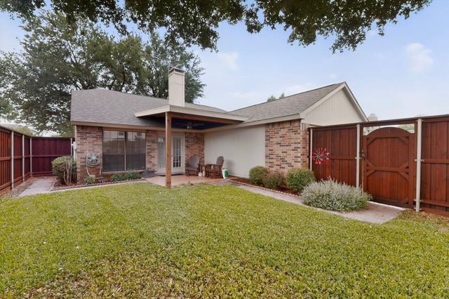 1917 Village Creek Drive, Garland, TX 75040