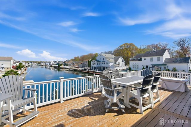 67 Anchorage Boulevard, Bayville, NJ 08721