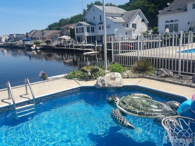 67 Anchorage Boulevard, Bayville, NJ 08721