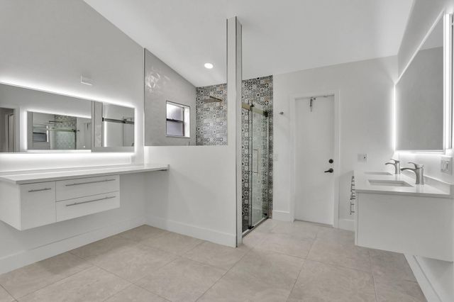 5264 NW 89th Dr, Coral Springs, FL 33067