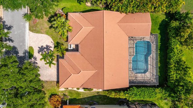 5264 NW 89th Dr, Coral Springs, FL 33067