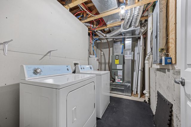 1511 11th Avenue E, West Fargo, ND 58078