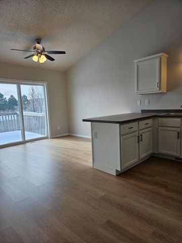 1511 11th Avenue E, West Fargo, ND 58078