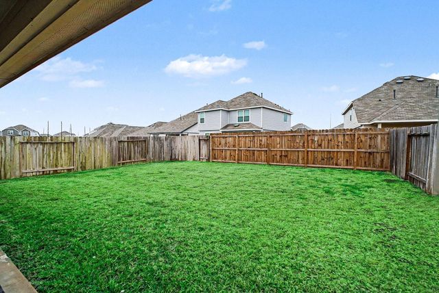4906 Luke Mathew Drive, Rosharon, TX 77583