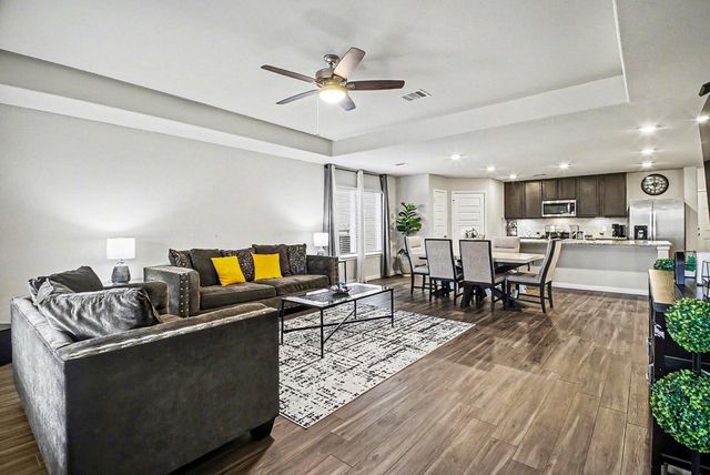 4906 Luke Mathew Drive, Rosharon, TX 77583