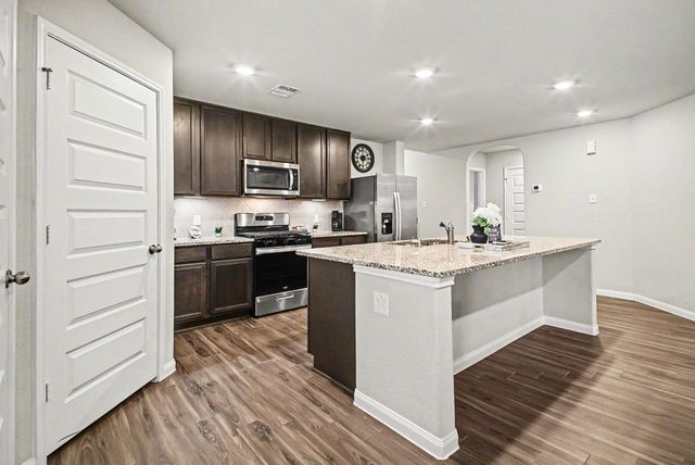 4906 Luke Mathew Drive, Rosharon, TX 77583