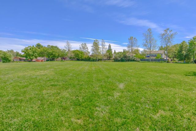 3718 Maidu Place, Davis, CA 95618