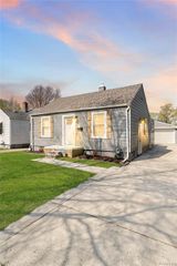 20075 Washtenaw Street, Harper Woods, MI 48225