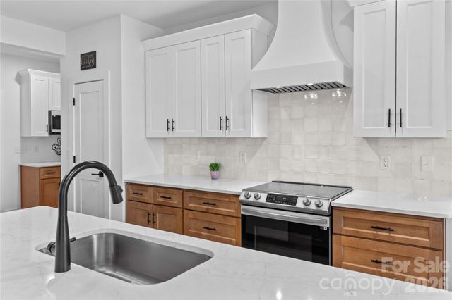 160 Galliher Road, Harmony, NC 28634