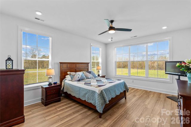 160 Galliher Road, Harmony, NC 28634