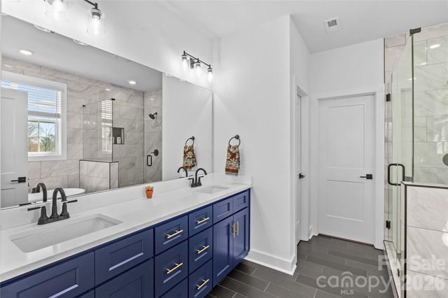 160 Galliher Road, Harmony, NC 28634