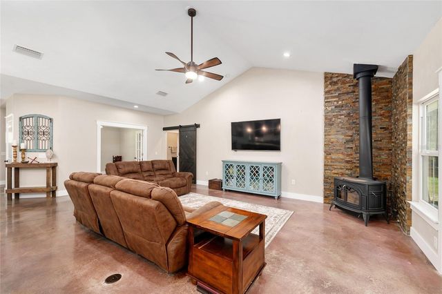 357 SW CONESTOGA WAY, Fort White, FL 32038