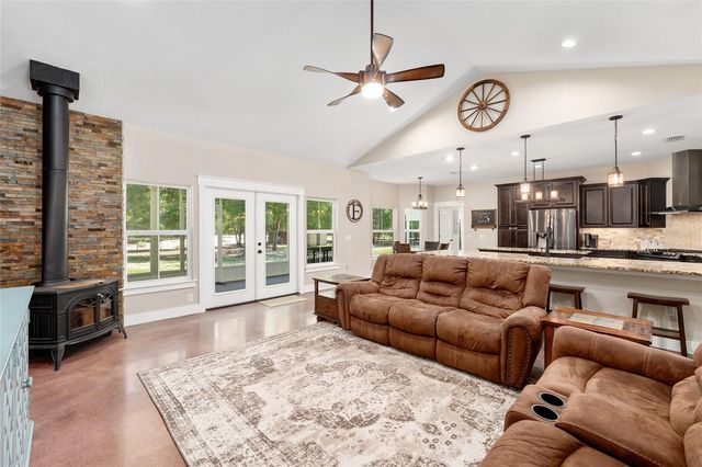 357 SW CONESTOGA WAY, Fort White, FL 32038
