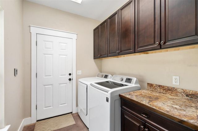 357 SW CONESTOGA WAY, Fort White, FL 32038