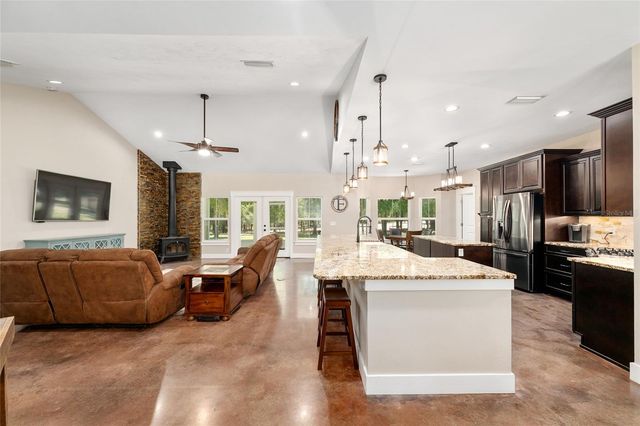 357 SW CONESTOGA WAY, Fort White, FL 32038