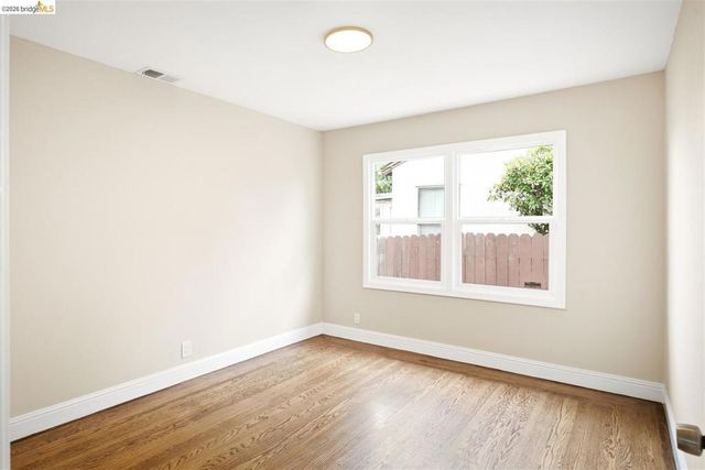 1427 Mariposa St, Richmond, CA 94804