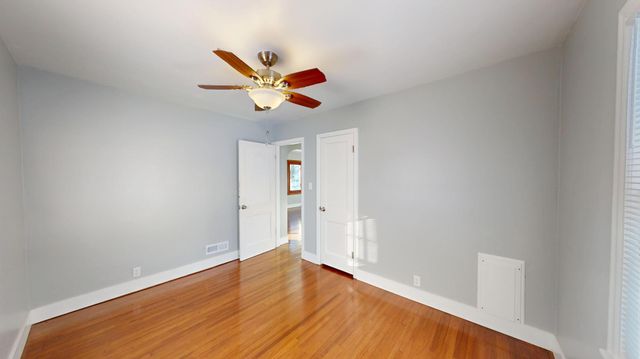 808 Freeborn Avenue, Albert Lea, MN 56007